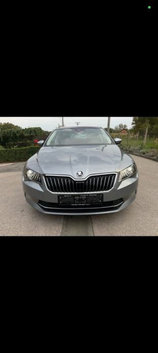Škoda Superb 2,0 TDI, pogled izvana - slika 5