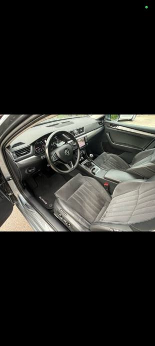 Škoda Superb 2,0 TDI, fotografija 7