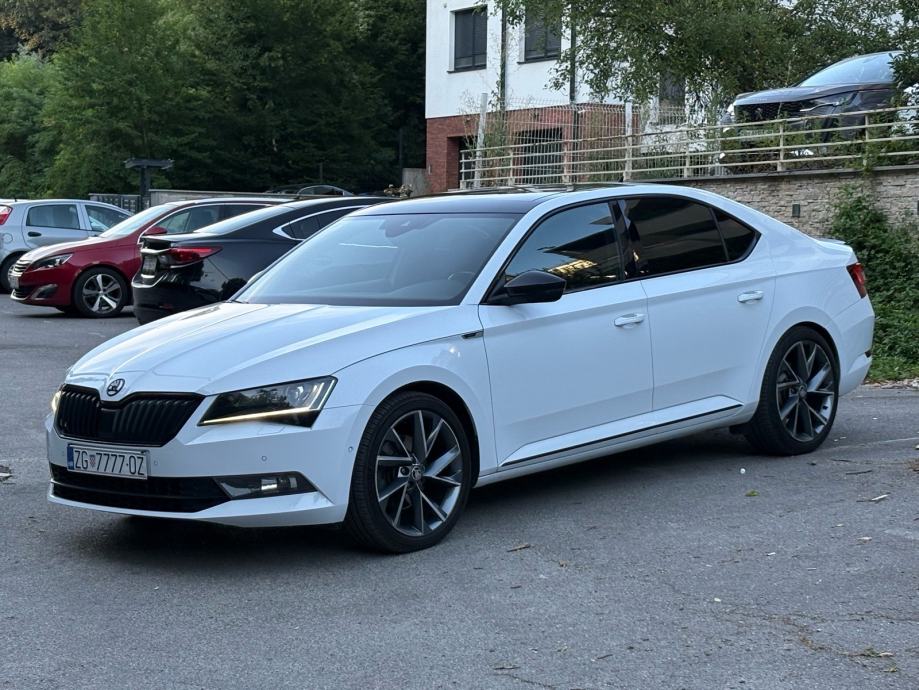 Škoda Superb 2,0 TDI SportLine, 190ks, Manual, Panorama, fotografija 2