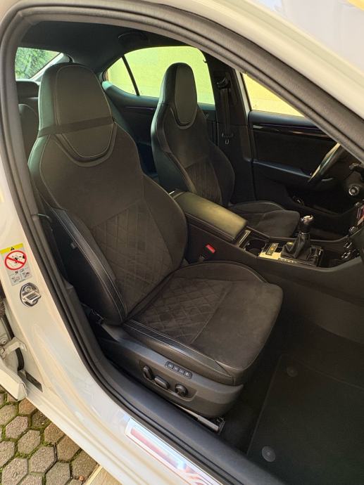 Škoda Superb 2,0 TDI SportLine, 190ks, Manual, Panorama, fotografija 13