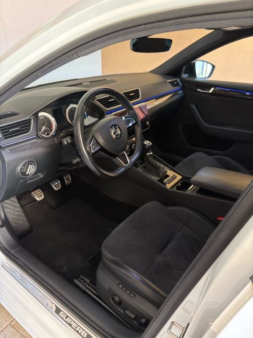 Škoda Superb 2,0 TDI SportLine, 190ks, Manual, Panorama, fotografija 11