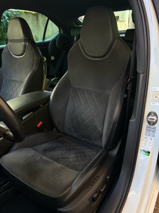 Škoda Superb 2,0 TDI SportLine, 190ks, Manual, Panorama, fotografija 12