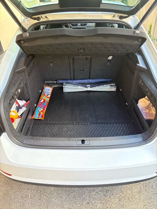 Škoda Superb 2,0 TDI SportLine, 190ks, Manual, Panorama, fotografija 17