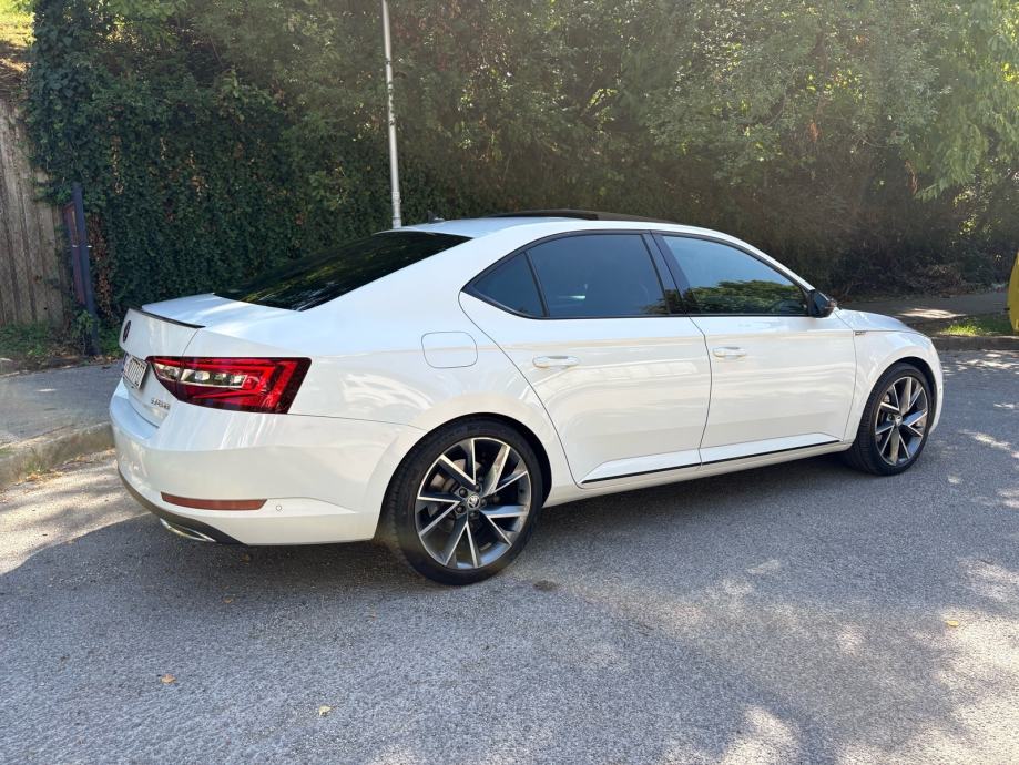 Škoda Superb 2,0 TDI SportLine, 190ks, Manual, Panorama, fotografija 6