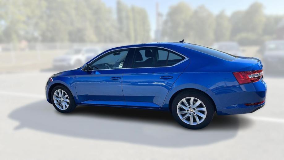 SKODA SUPERB 2024 • PREMIUM jamstvo • AutoZubak Rabljena, fotografija 6