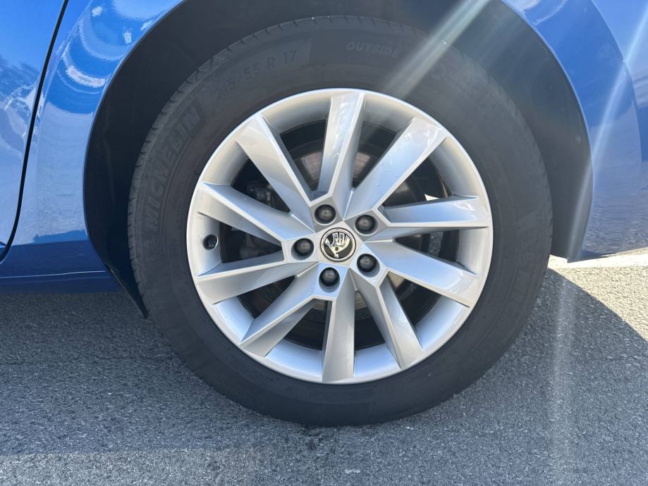 SKODA SUPERB 2024 • PREMIUM jamstvo • AutoZubak Rabljena, fotografija 16