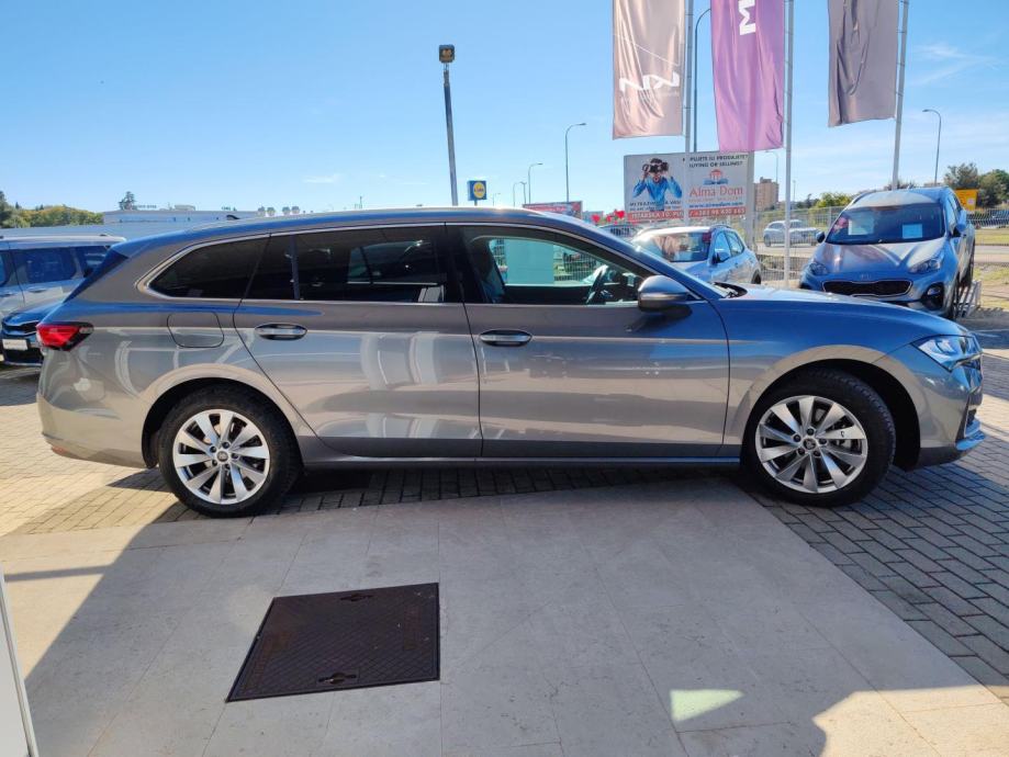 Škoda Superb Combi 1.5 TSI HYBRID DSG Selection, fotografija 6