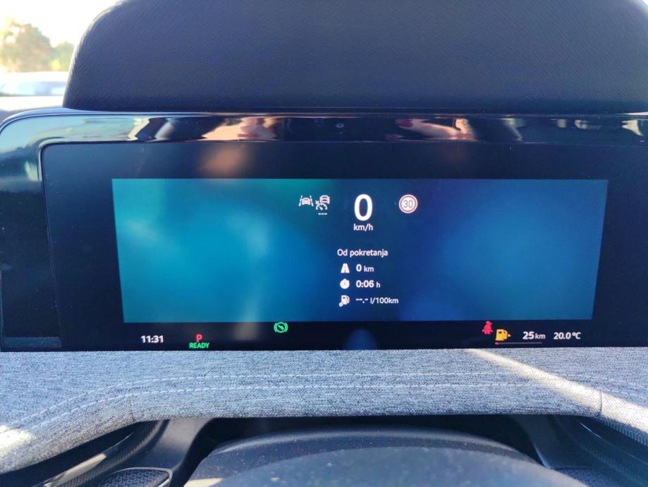 Škoda Superb Combi 1.5 TSI HYBRID DSG Selection, fotografija 17