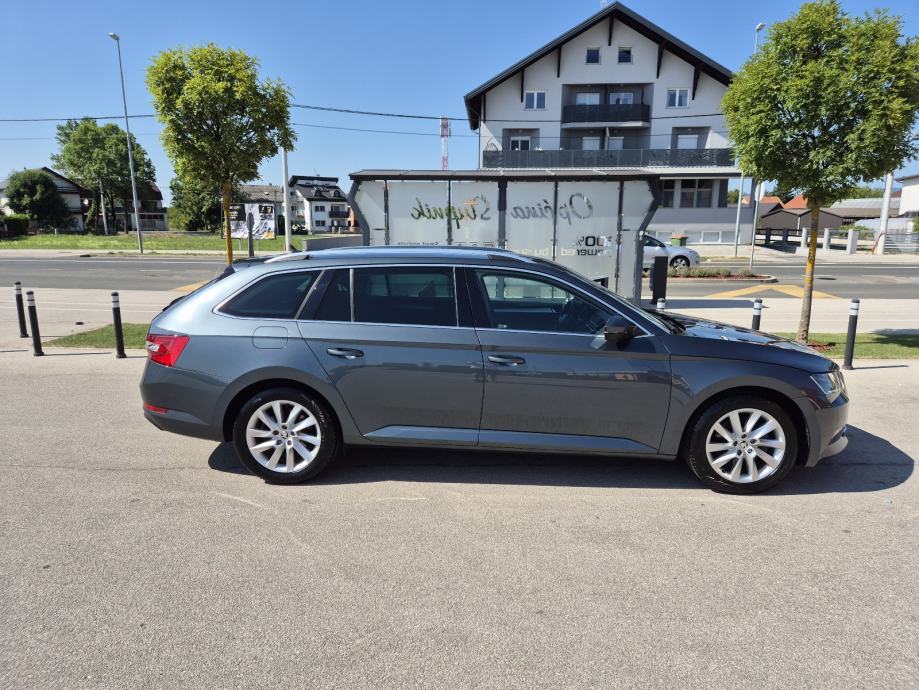 Škoda Superb Combi Style 1,6 TDI DSG automatik, fotografija 3