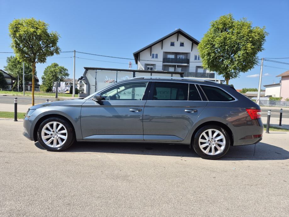 Škoda Superb Combi Style 1,6 TDI DSG automatik, fotografija 4