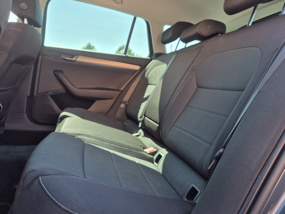 Škoda Superb Combi Style 1,6 TDI DSG automatik, fotografija 10