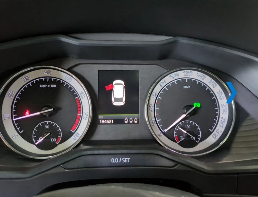 Škoda Superb Combi#SPORT LINE# 1,8 TSI DSG#180KS#SERVISNA#Jamstvo#, fotografija 6
