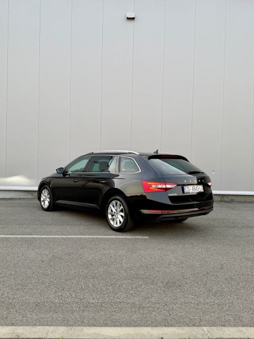 Škoda Superb Combi 2,0 TDI DSG, VIRTUAL, LED, NAVI, fotografija 4