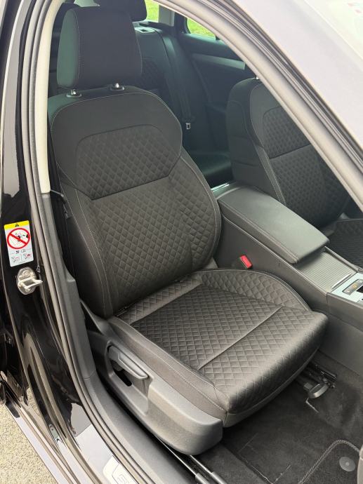 Škoda Superb Combi 2,0 TDI DSG, VIRTUAL, LED, NAVI, fotografija 11