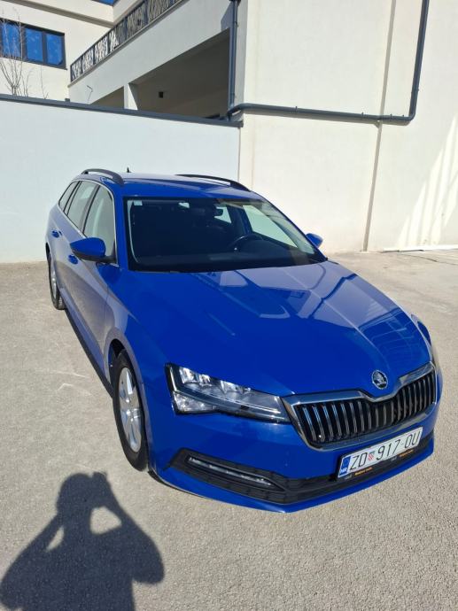 Škoda Superb Combi 2,0 TDI automatik, fotografija 4