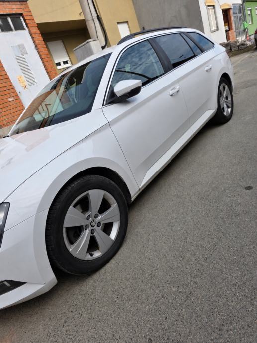 Škoda Superb Combi