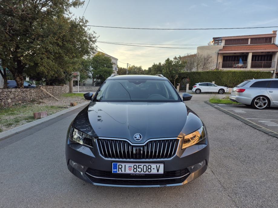 Škoda Superb Combi