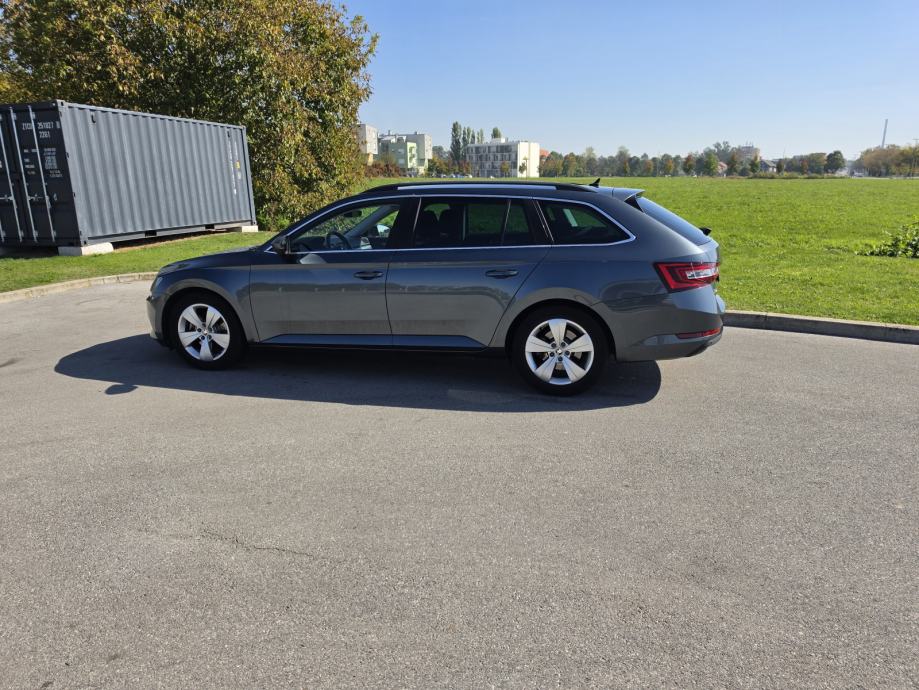 Škoda Superb Combi