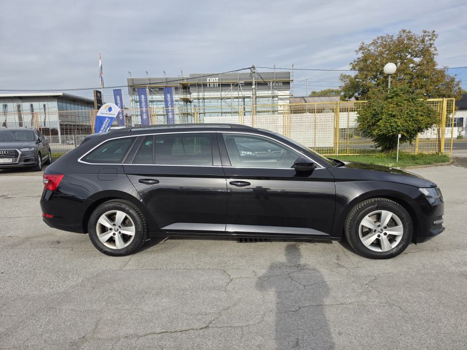 Škoda Superb Combi 2,0 TDI *DSG*PANORAMA*SERVISNA *GARANCIJA 12MJ *, fotografija 5