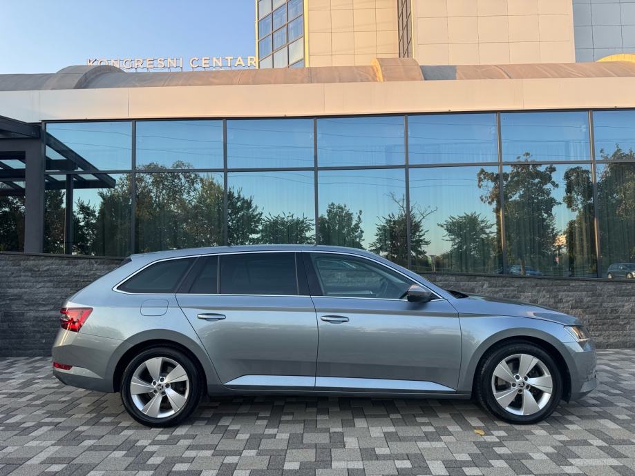 Škoda Superb Combi 2,0 TDI DSG - JAMSTVO 12 Mj - SERVISNA - REG 08/27, fotografija 13
