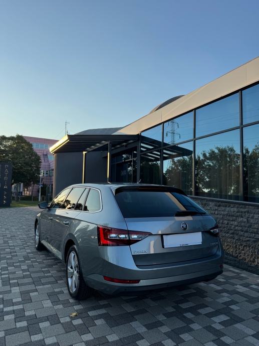 Škoda Superb Combi 2,0 TDI DSG - JAMSTVO 12 Mj - SERVISNA - REG 08/27, fotografija 8