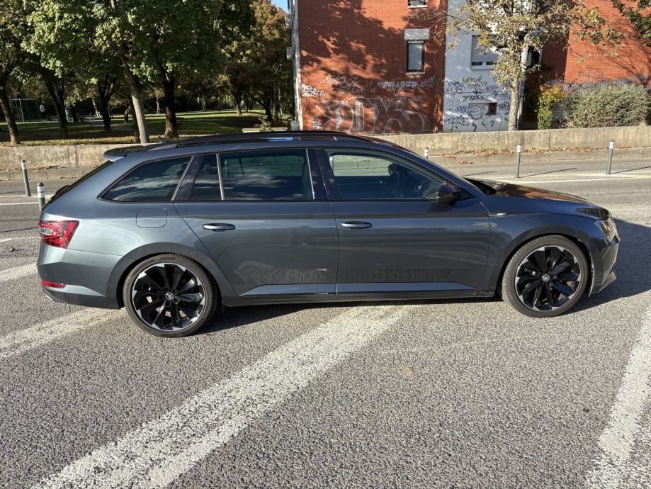 Škoda Superb Combi 2.0 TDI DSG SportLine, reg 10/27, 2 seta kotača, R1, fotografija 3
