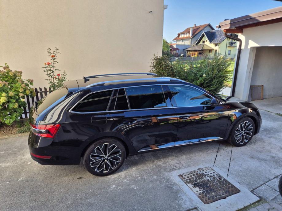 Škoda Superb Combi 2,0 TDI, fotografija 9