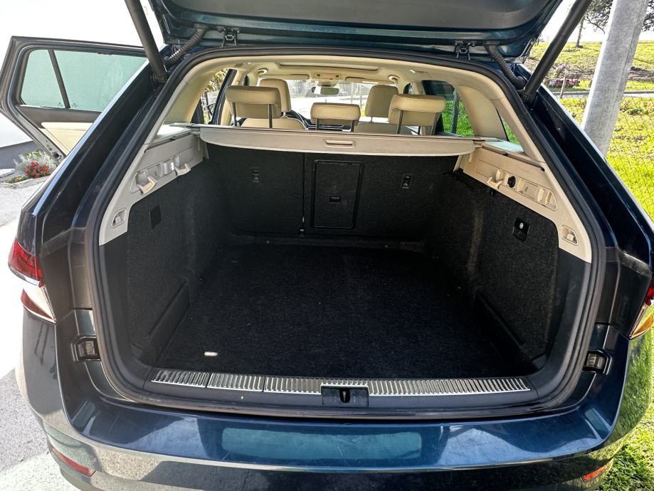 Škoda Superb Combi Laurin & Klement 2.0 TDI 4x4 DSG, 190 KS, fotografija 9