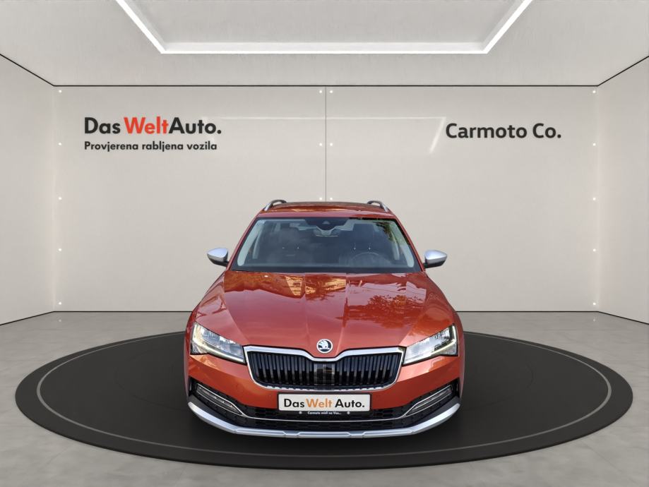 Škoda SUPERB Combi Scout 2.0 TDI 4x4 DSG, fotografija 8