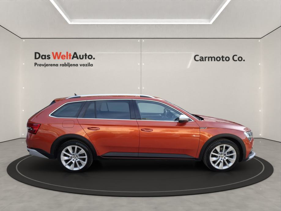 Škoda SUPERB Combi Scout 2.0 TDI 4x4 DSG, fotografija 6