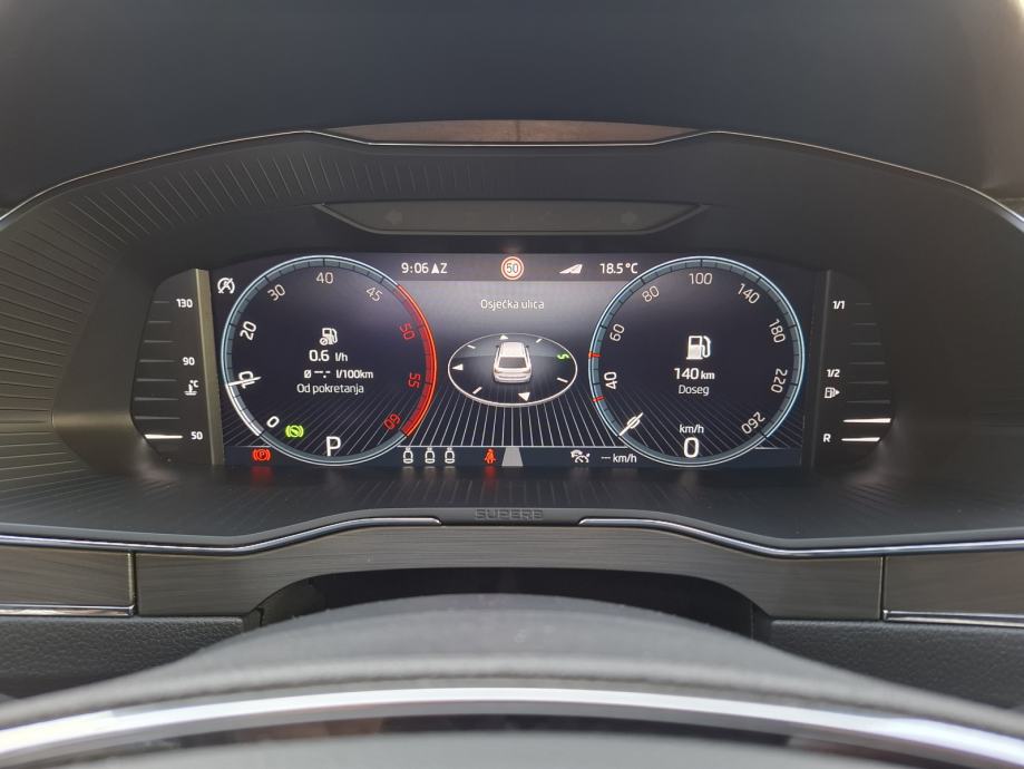 Škoda SUPERB Combi Scout 2.0 TDI 4x4 DSG, fotografija 16