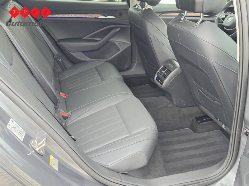 ŠKODA SUPERB L&K 2.0 TDI 4X4 DSG, fotografija 5