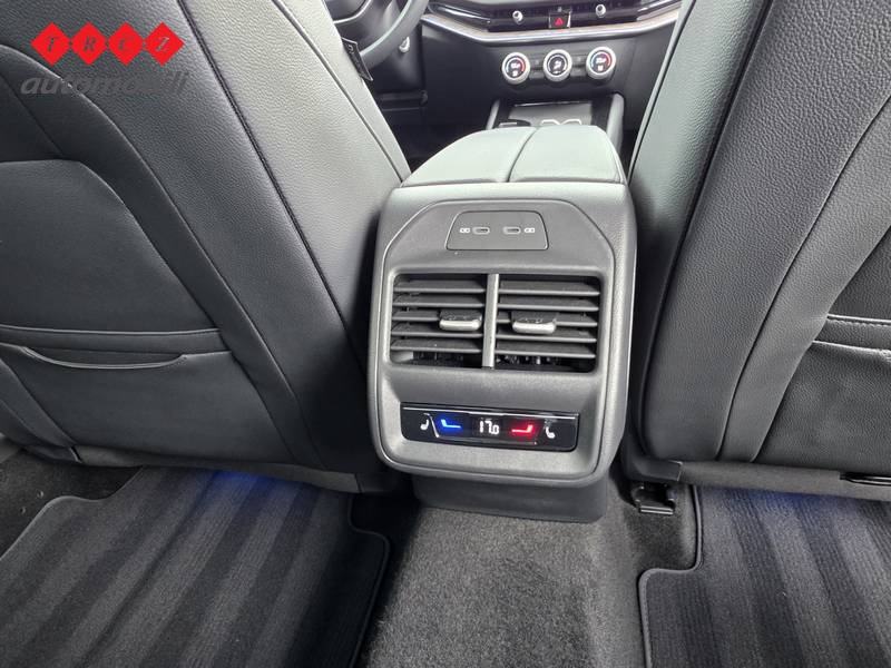 ŠKODA SUPERB L&K 2.0 TDI 4X4 DSG, fotografija 8