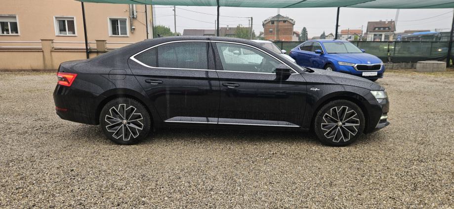 Škoda Superb PHEV 160kWt, kamera 360°Laurin & Klement ***AKCIJA***, fotografija 4