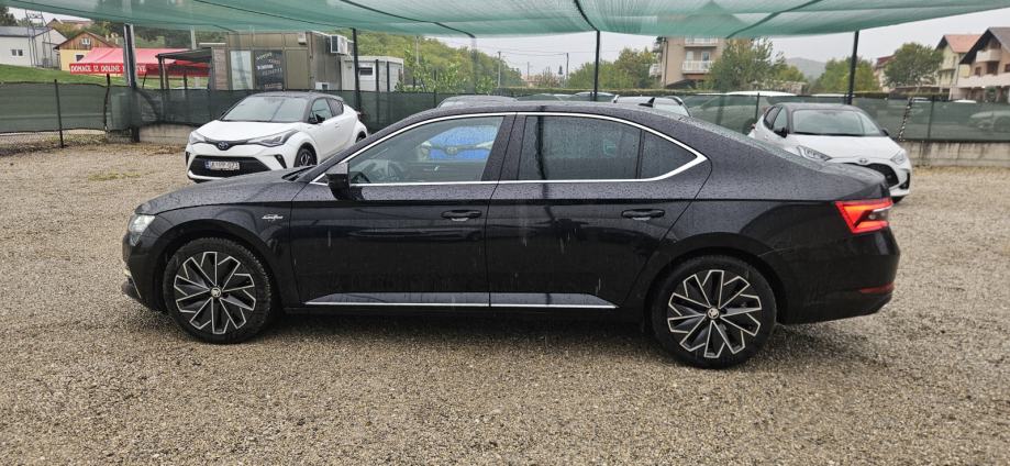 Škoda Superb PHEV 160kWt, kamera 360°Laurin & Klement ***AKCIJA***, fotografija 8
