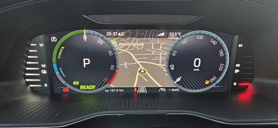 Škoda Superb PHEV 160kWt, kamera 360°Laurin & Klement ***AKCIJA***, fotografija 19