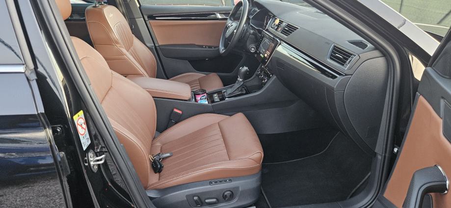 Škoda Superb PHEV 160kWt, kamera 360°Laurin & Klement ***AKCIJA***, fotografija 16