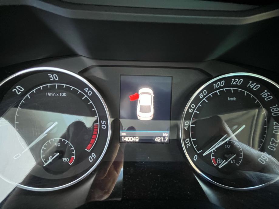 ŠKODA SUPERB PREMIUM 2.0 DSG 4x4 190ks, fotografija 8