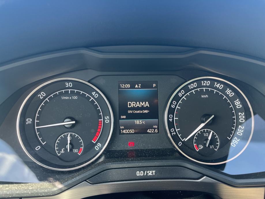 ŠKODA SUPERB PREMIUM 2.0 DSG 4x4 190ks, fotografija 19
