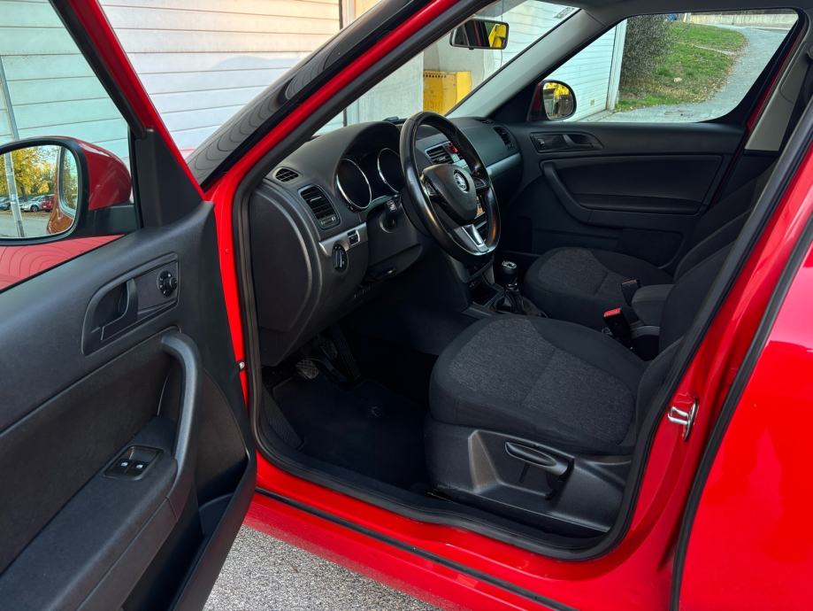 Škoda Yeti 2.0 TDI 4x4 odlično stanje, fotografija 12
