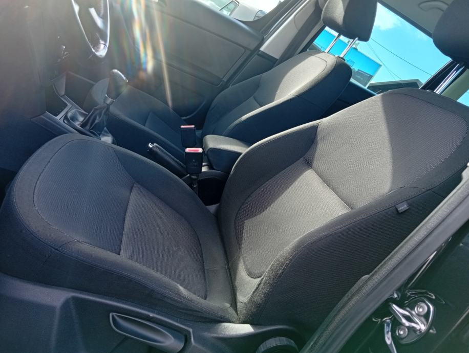 Škoda Yeti 2,0 TDI Ambiente mod.2013 - 175 TKM/ NAVI/ ALU/ PDC/ SERVIS, fotografija 8
