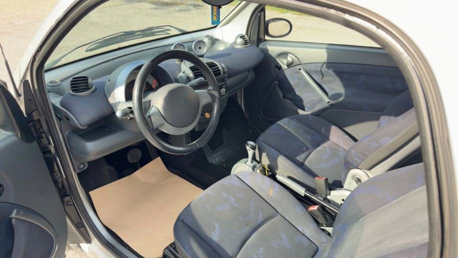 Smart EQ fortwo 0800 automatik KLIMA RADI AUTO ODLICAN, fotografija 13