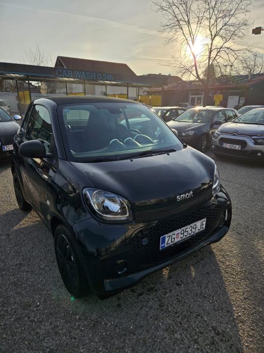 Smart EQ ForTwo 2021 god. - Reg 8. 2027 - odlično stanje, fotografija 5