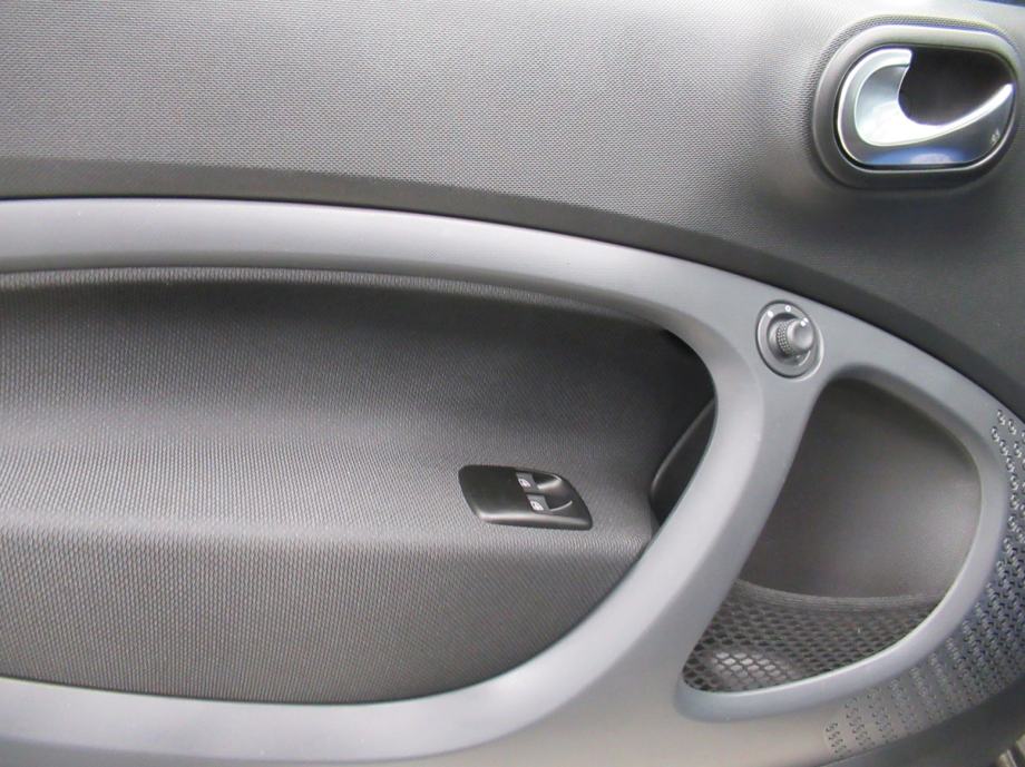 Smart EQ fortwo 60 kw Exclusive, fotografija 15