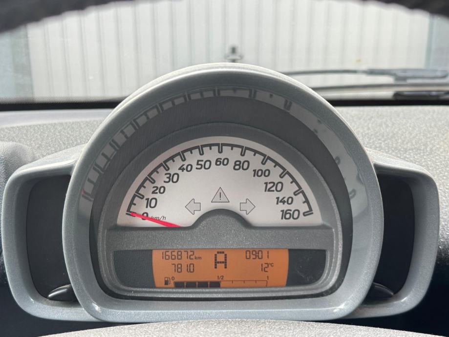 Smart EQ fortwo 800CDI automatik, fotografija 6
