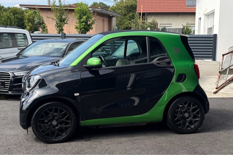 SMART EQ fortwo AUTOMATIK. REGISTRIRAN, fotografija 2