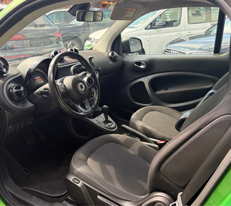 SMART EQ fortwo AUTOMATIK. REGISTRIRAN, fotografija 11