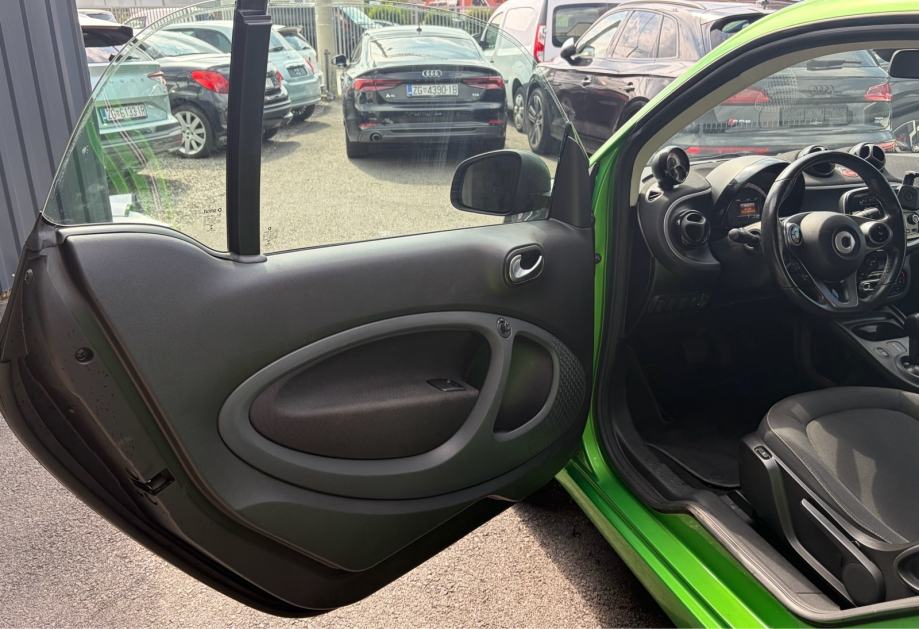 SMART EQ fortwo AUTOMATIK. REGISTRIRAN, fotografija 12