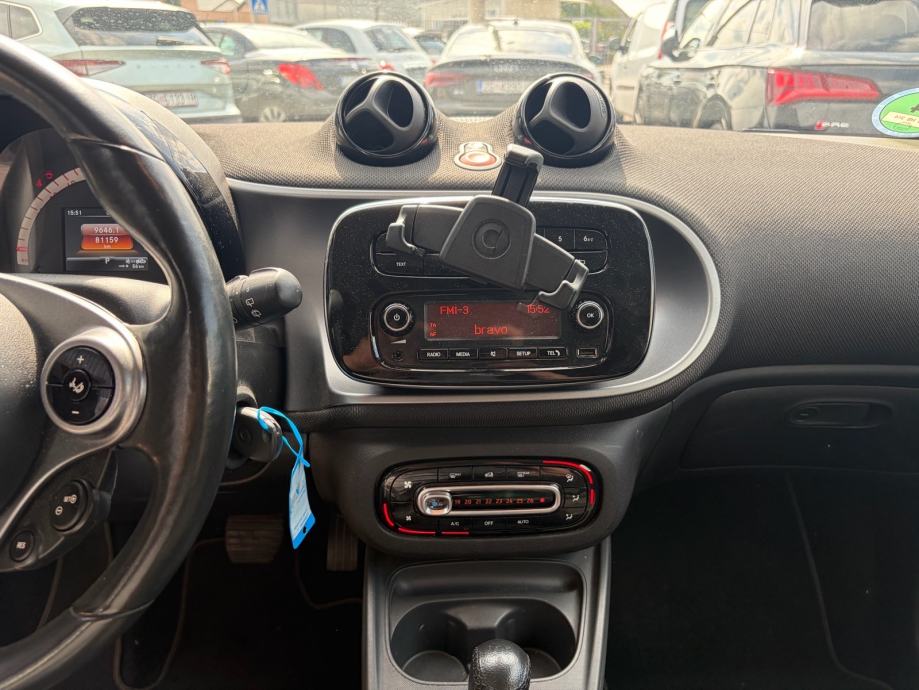 SMART EQ fortwo AUTOMATIK. REGISTRIRAN, fotografija 16