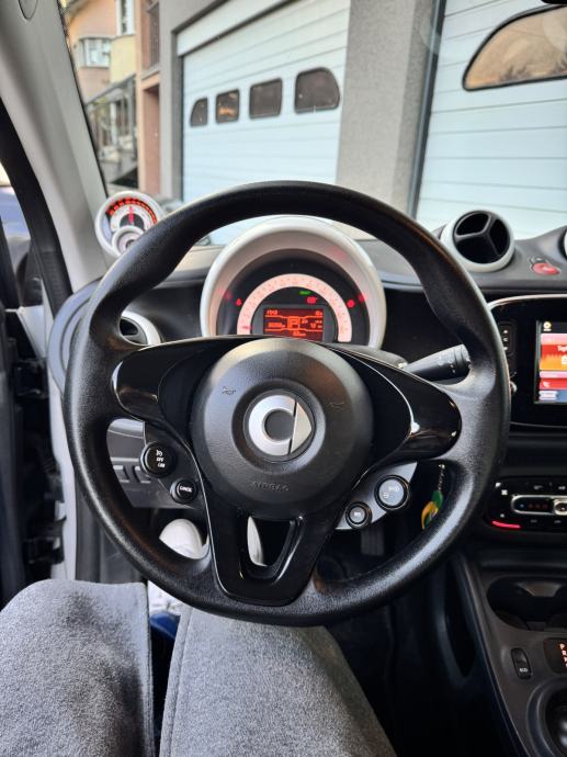 Smart EQ fortwo automatik, fotografija 9
